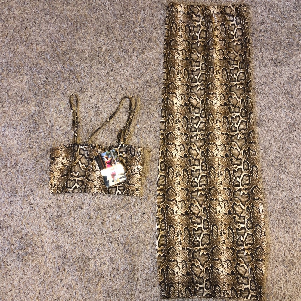 Two piece snakeskin skirt & tube top